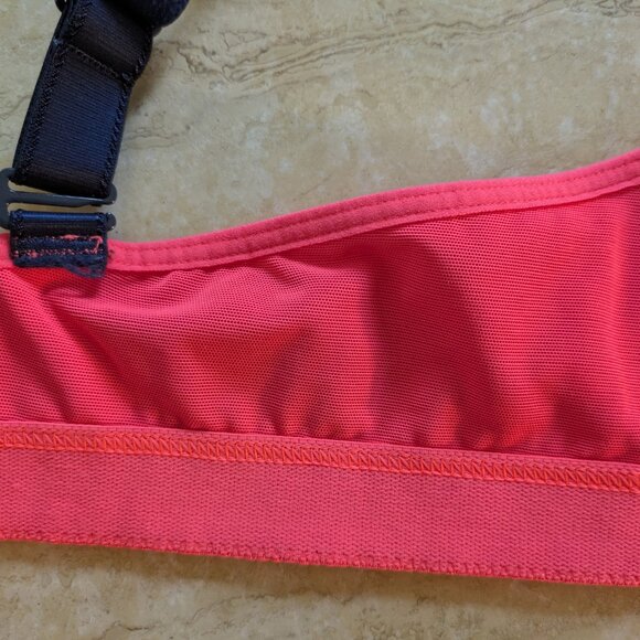 Lulu Ta Ta Tamer 36C sports bra - Picture 8 of 10